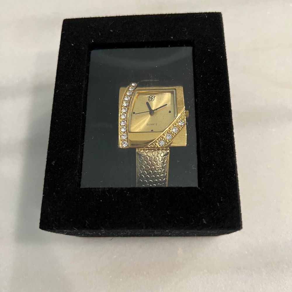 Gold Fashion Watch